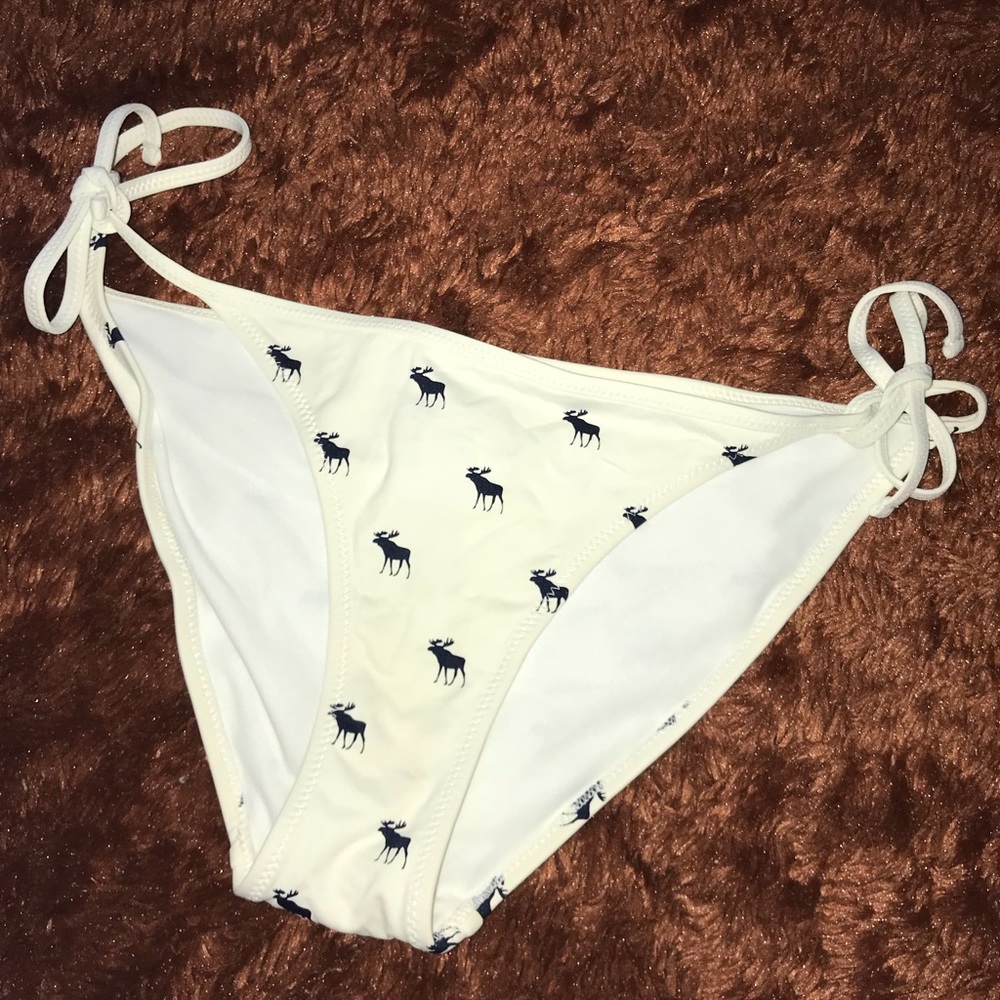 Bikini bottoms